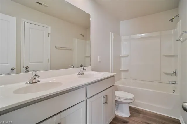 $2,365 | 149 Estelle Drive, Lexington, NC 27295