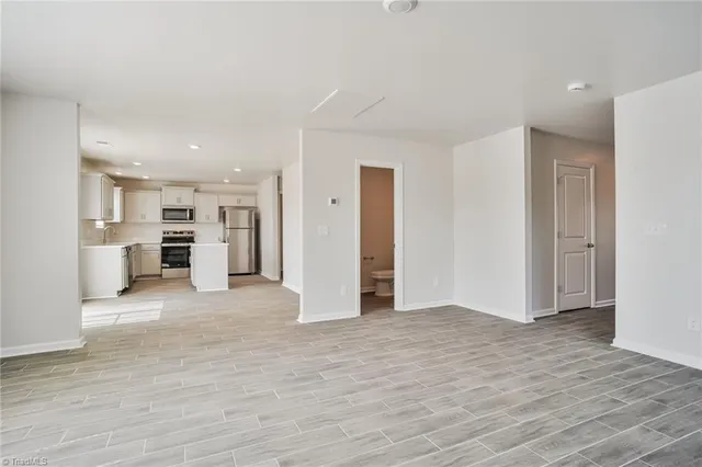 $2,365 | 149 Estelle Drive, Lexington, NC 27295