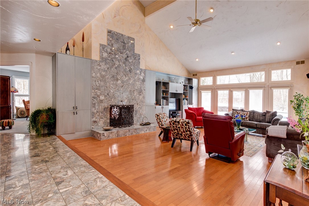 32049 Pinetree Road Pepper Pike, OH 44124 - Photo 7 of 29