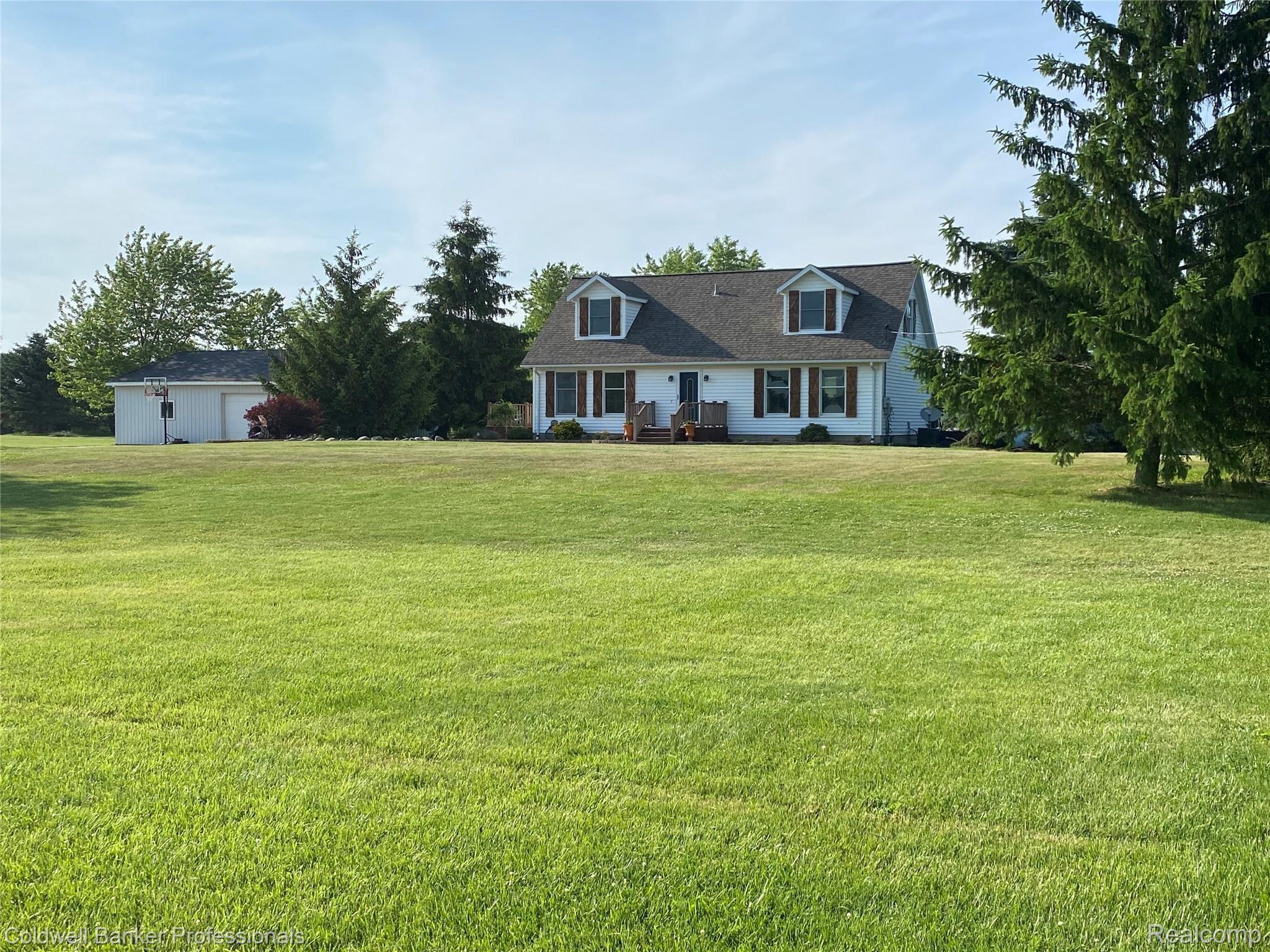 13800 Burt Road Capac, MI 48014 - Photo 2 of 39 10165EB2-11FC-4A4F-B0AB-28EFDFBEFAF0.jpeg