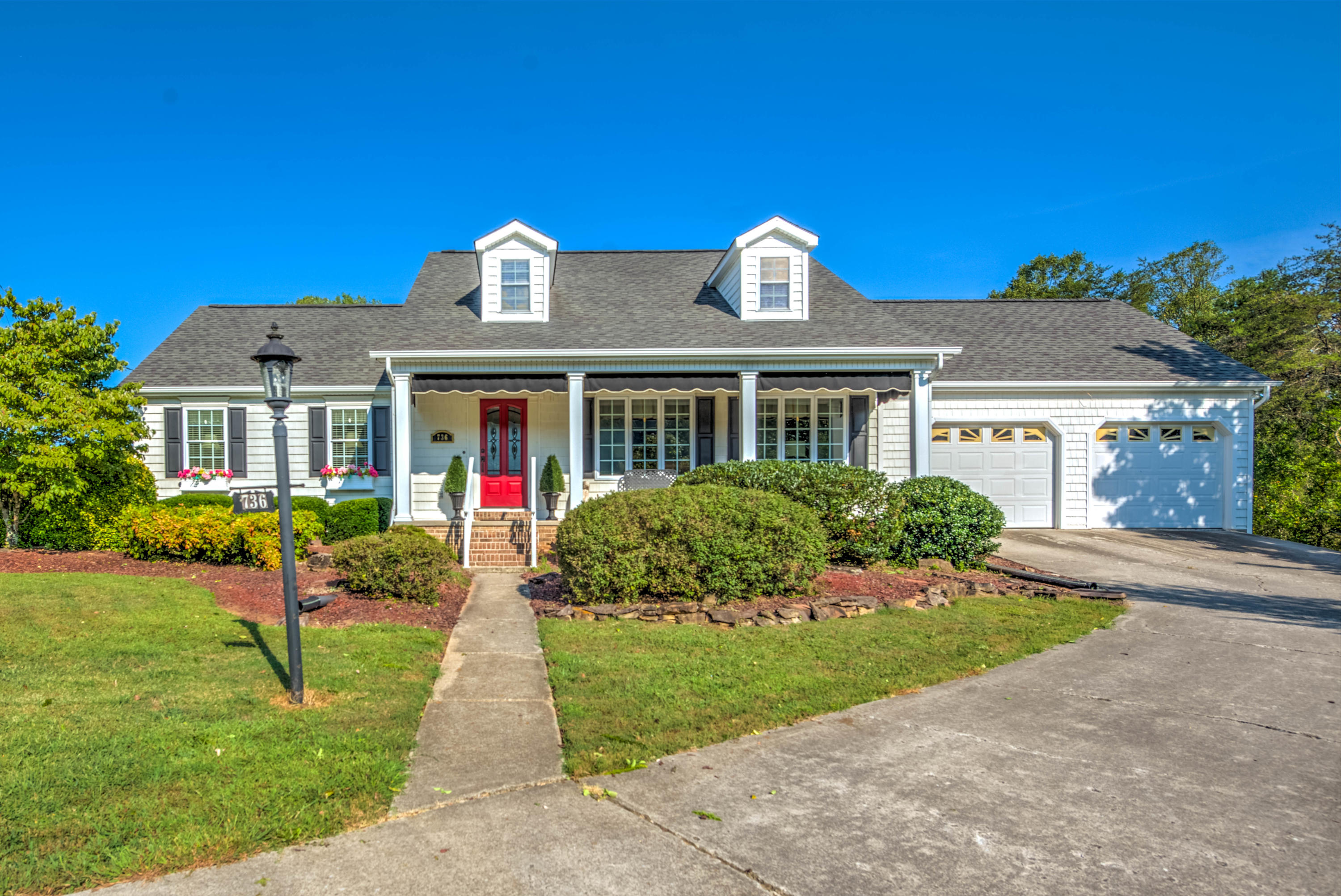736 Blockhouse Valley Road Clinton, TN 37716 - Photo 1 of 40 1