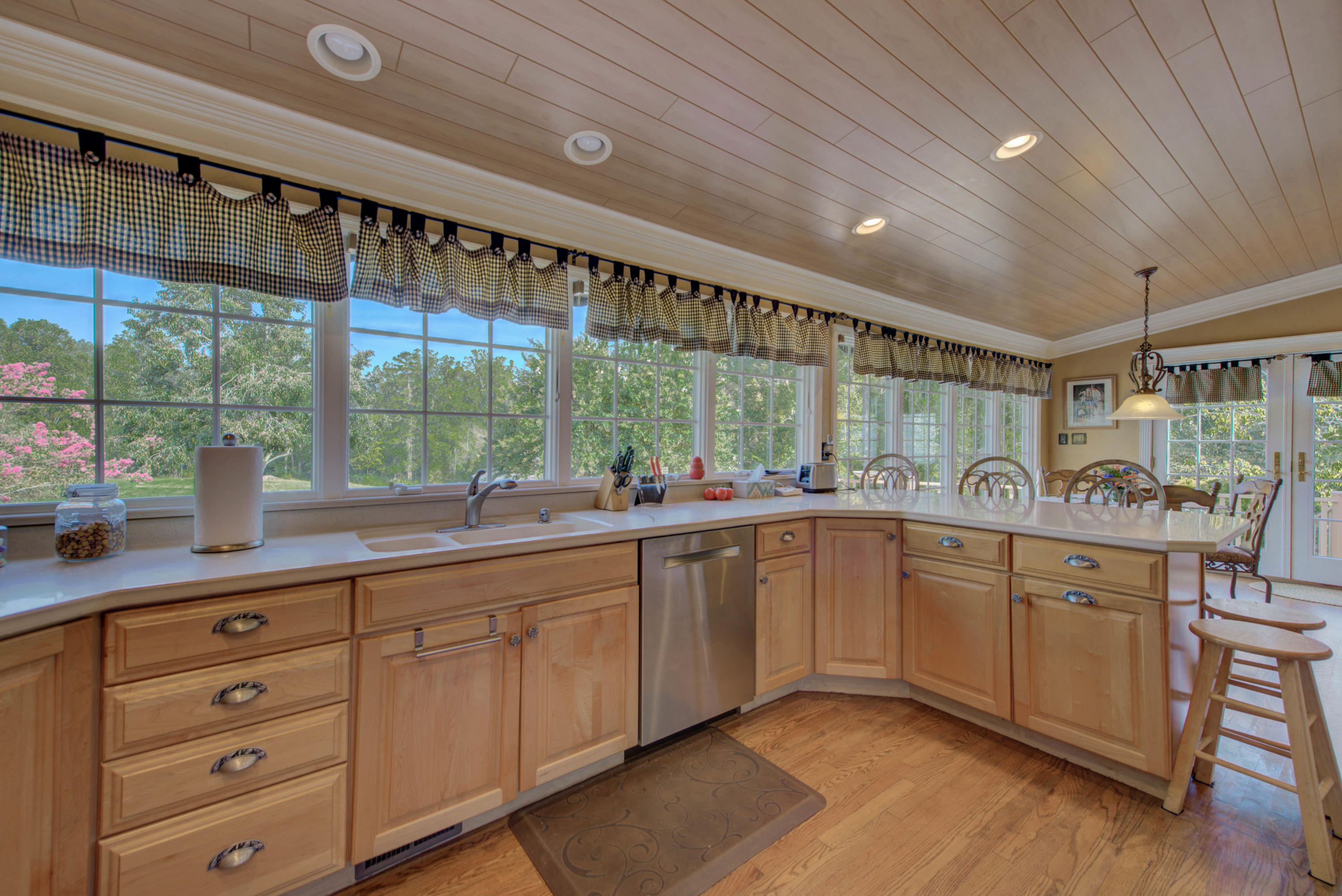 736 Blockhouse Valley Road Clinton, TN 37716 - Photo 11 of 40 11