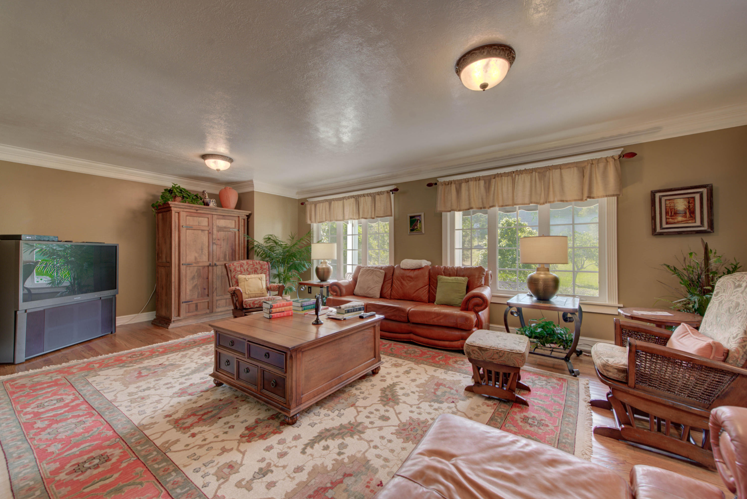 736 Blockhouse Valley Road Clinton, TN 37716 - Photo 5 of 40 5