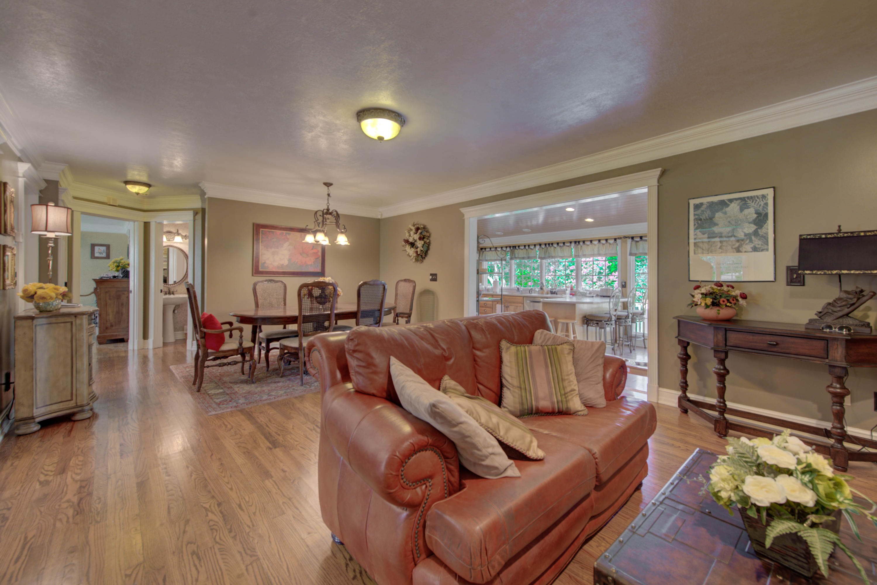 736 Blockhouse Valley Road Clinton, TN 37716 - Photo 8 of 40 8