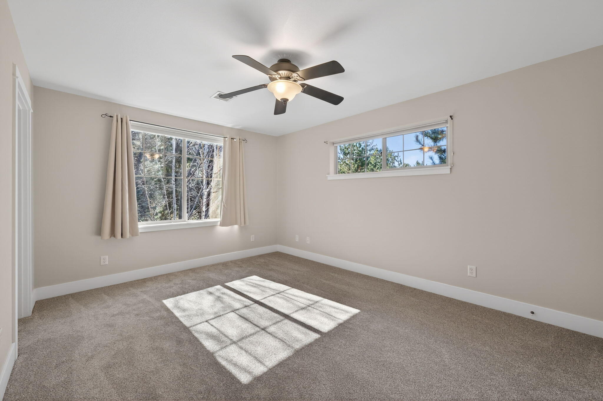 1880 Northwest Shevlin Park Road Bend, OR 97703 - Photo 9 of 28 Gallery Image 9