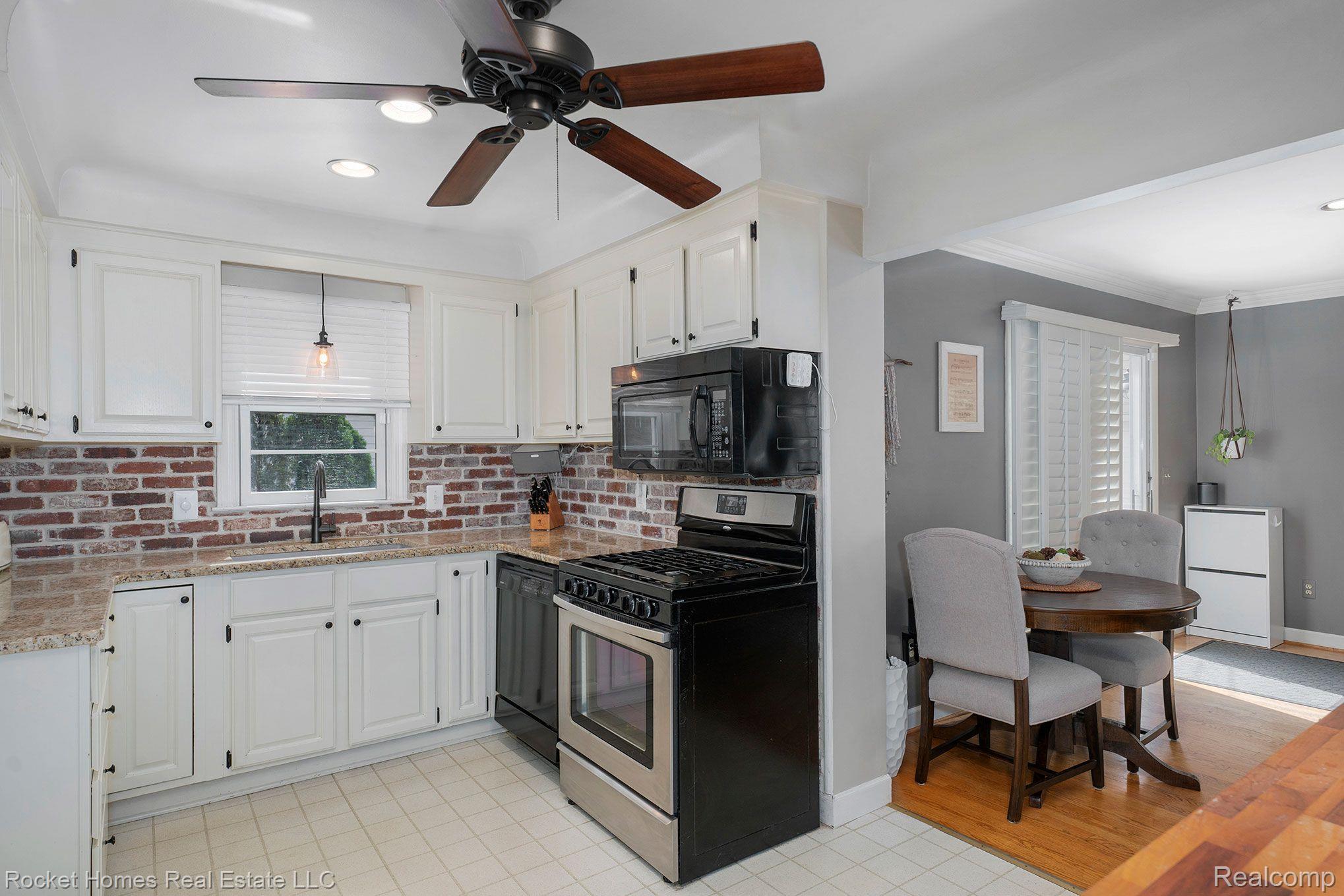 1629 Prestwick Road Grosse Pointe, MI 48236 - Photo 15 of 37 Gallery Image 15