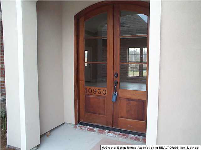 10930 Springtree Avenue Baton Rouge, LA 70810 - Photo 2 of 17 Gallery Image 2