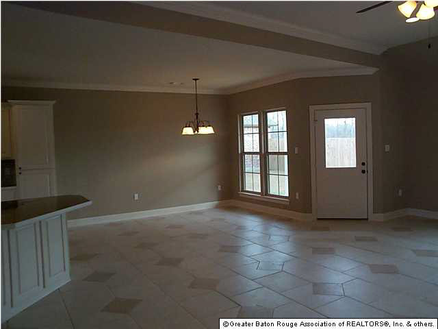 10930 Springtree Avenue Baton Rouge, LA 70810 - Photo 8 of 17 Gallery Image 8