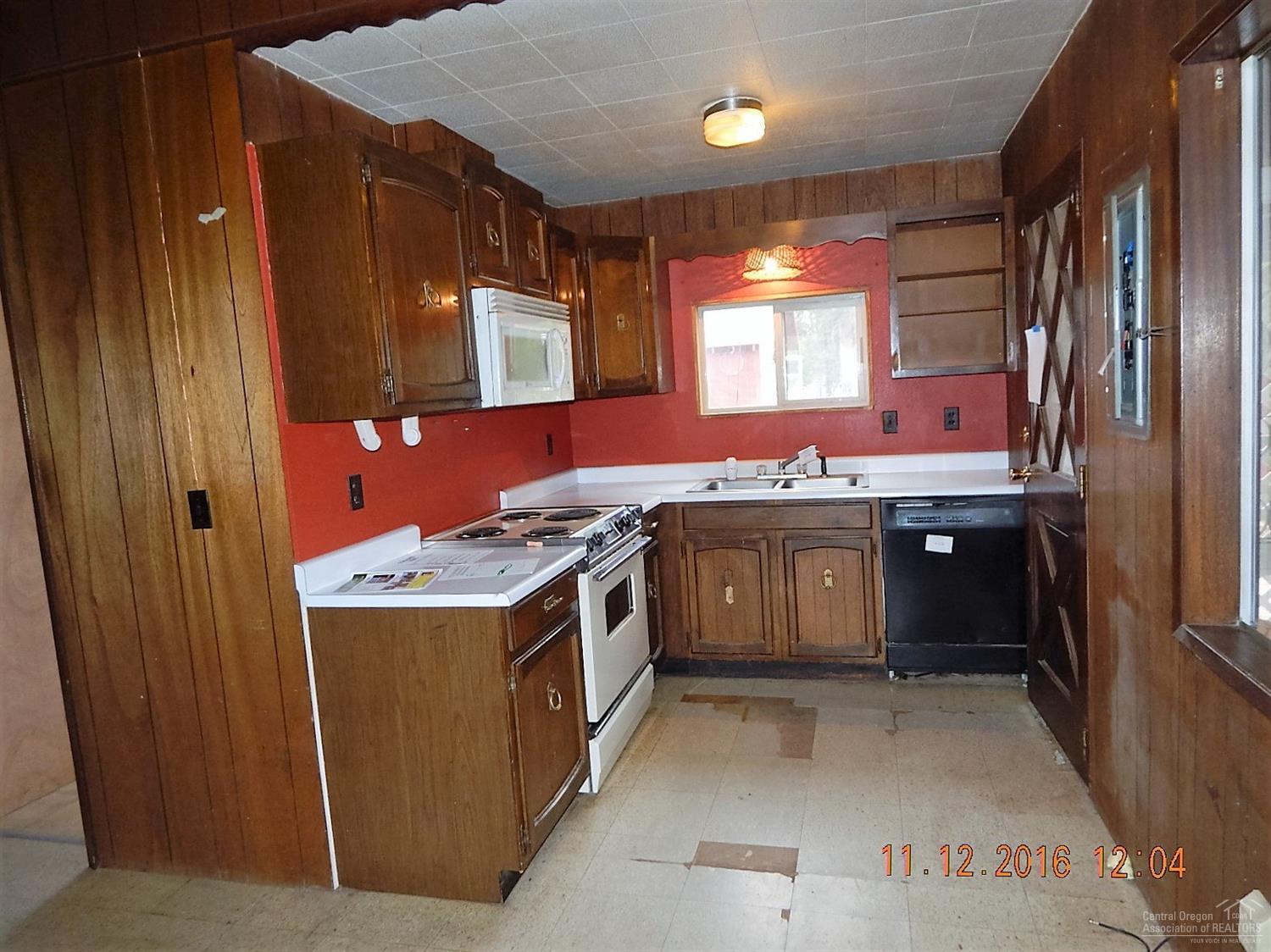 147117 Gracies Road Gilchrist, OR 97737 - Photo 3 of 22 Additional Photo