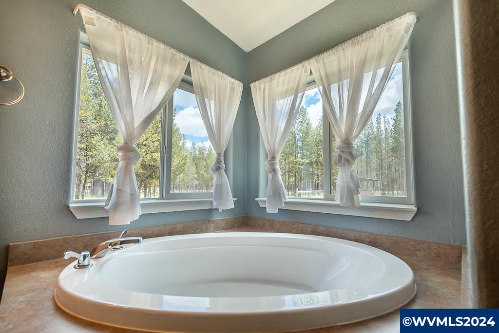 150489 Kurtz Road La Pine, OR 97739 - Photo 14 of 44