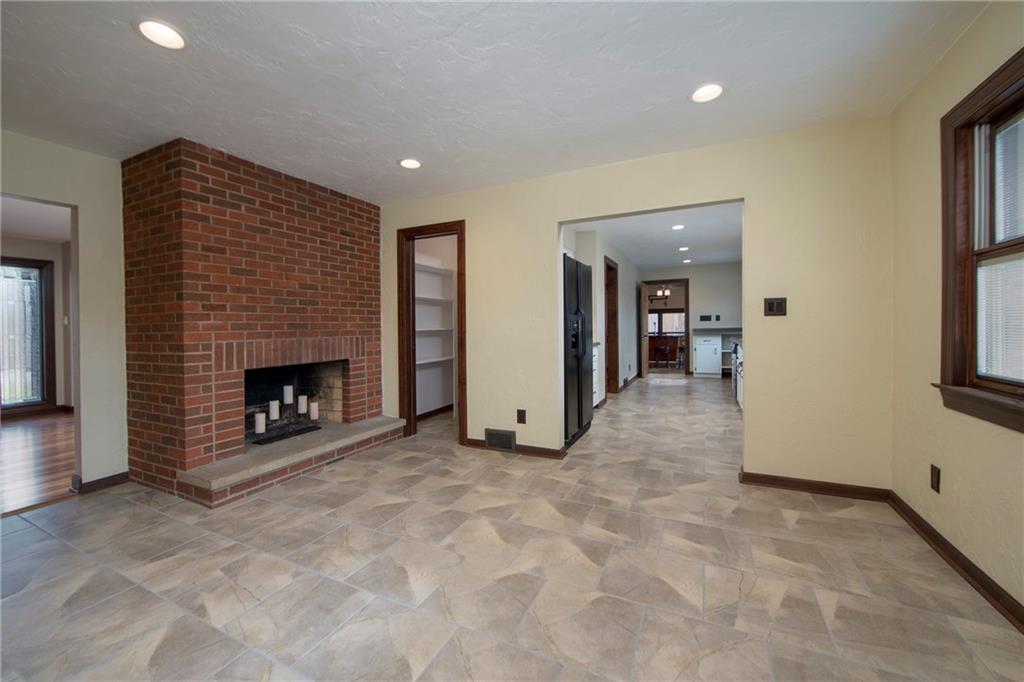 104 Woodridge Road Butler, PA 16001 - Photo 13 of 25 Dining Room on main level