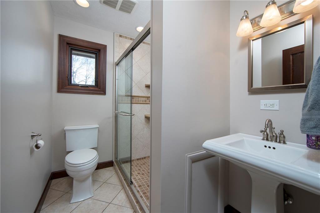 104 Woodridge Road Butler, PA 16001 - Photo 17 of 25 Gallery Image 17