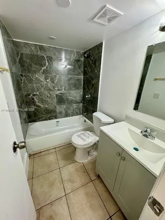 $1,700 | 4160 Northwest 21st Street, Unit 150A, Lauderhill, FL 33313