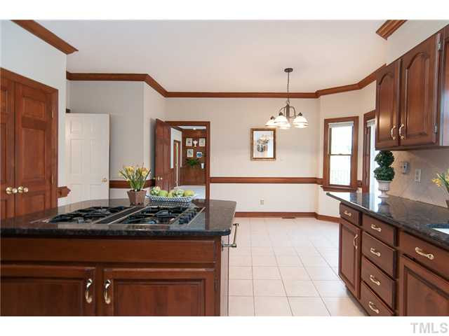 5604 North Hawthorne Way Raleigh, NC 27613 - Photo 13 of 21 Breakfast Area