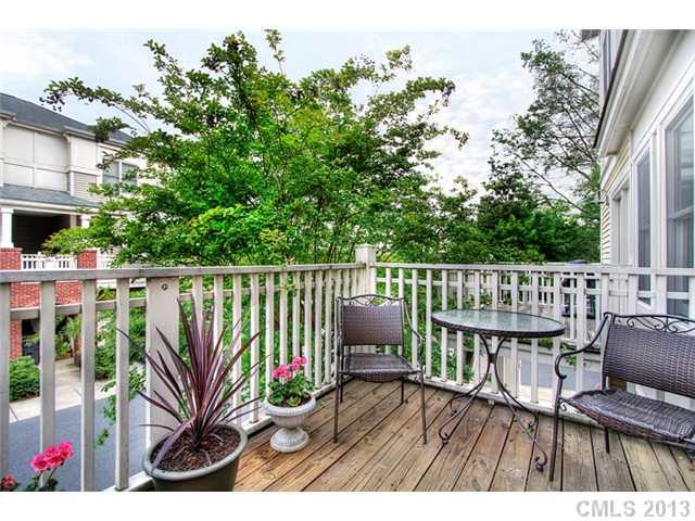 749 Grandin Road, Unit 1 Charlotte, NC 28208 - Photo 9 of 10 Gallery Image 9