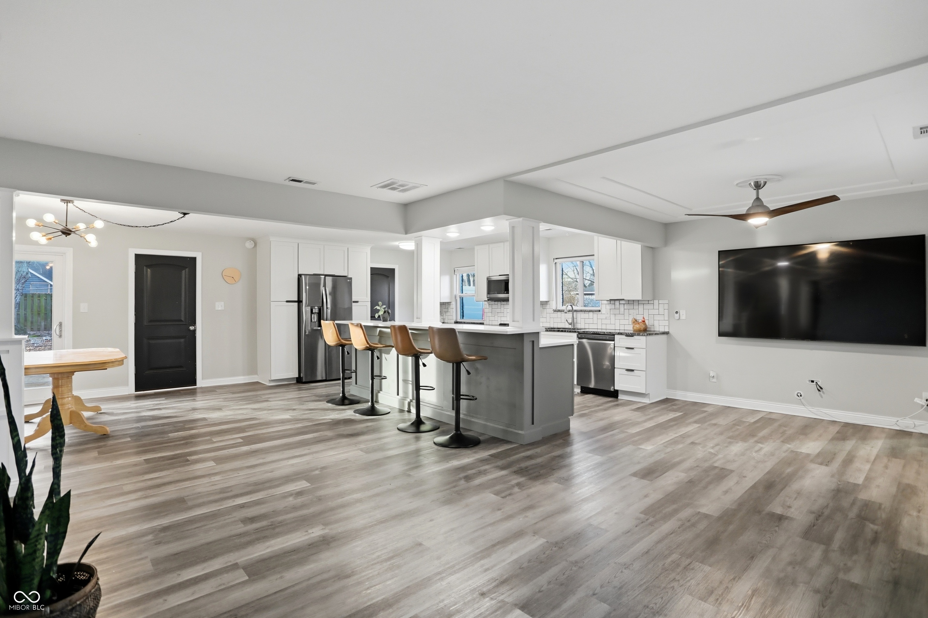 5359 West Olive Branch Road Greenwood, IN 46143 - Photo 15 of 55