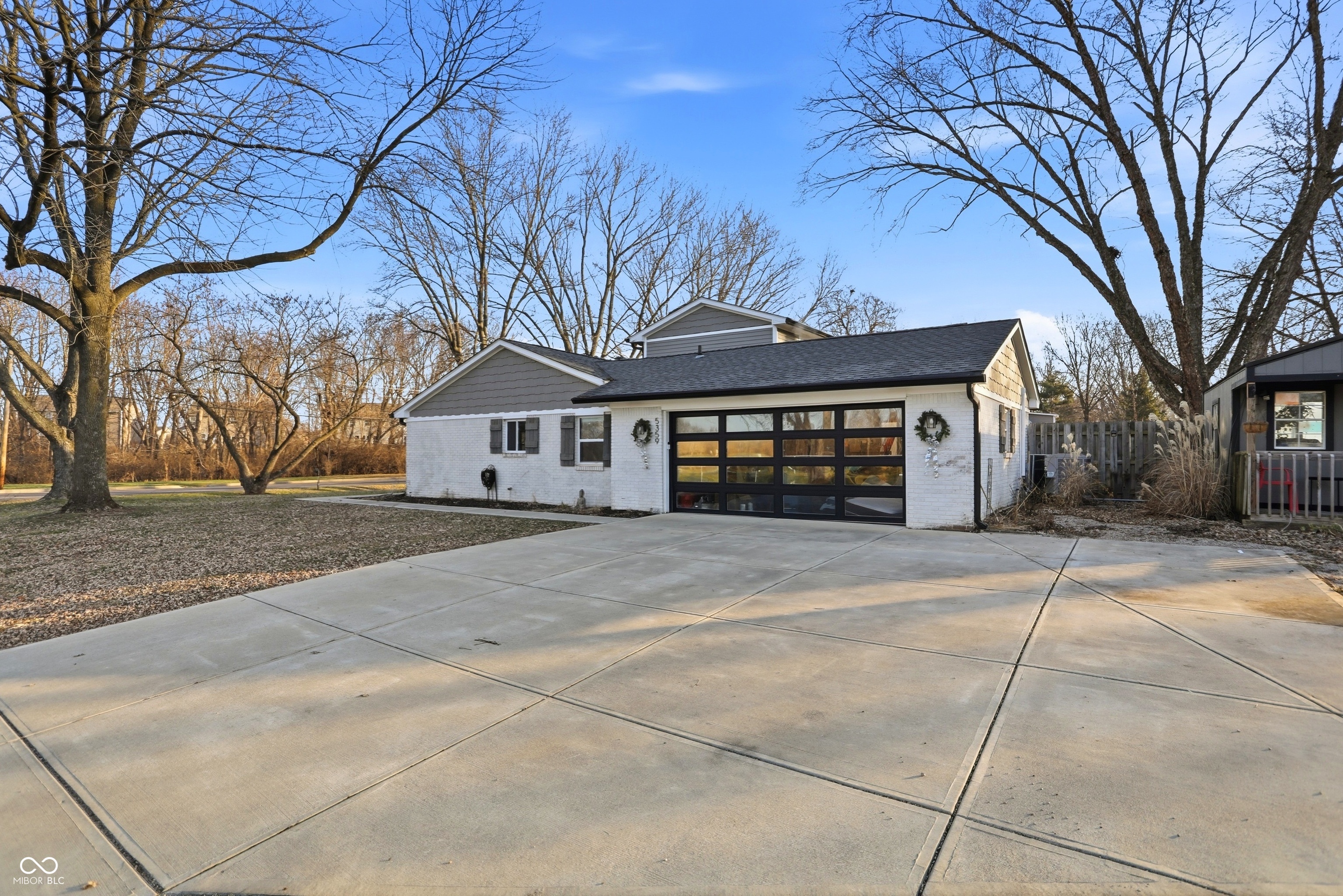 5359 West Olive Branch Road Greenwood, IN 46143 - Photo 4 of 55