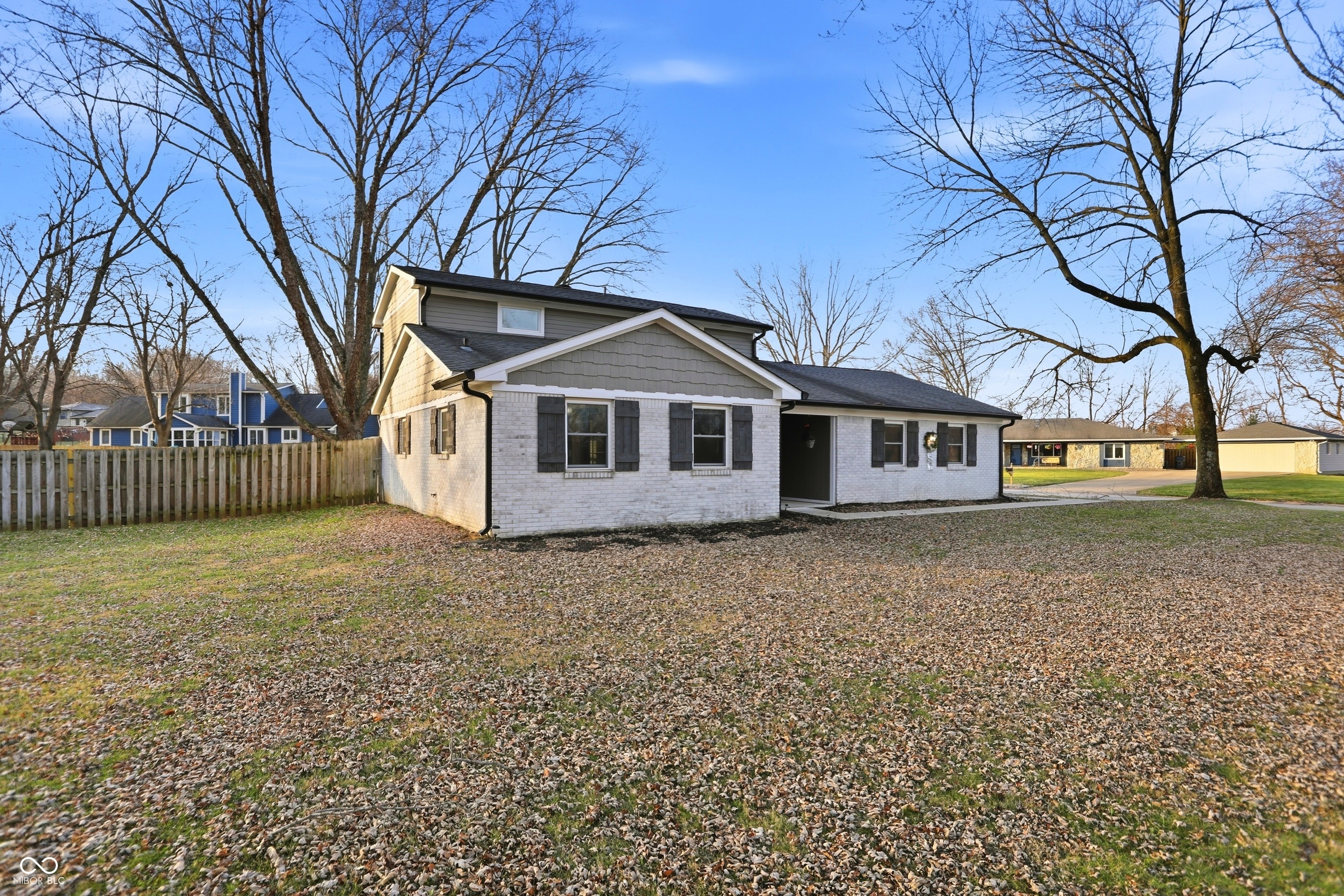 5359 West Olive Branch Road Greenwood, IN 46143 - Photo 6 of 55