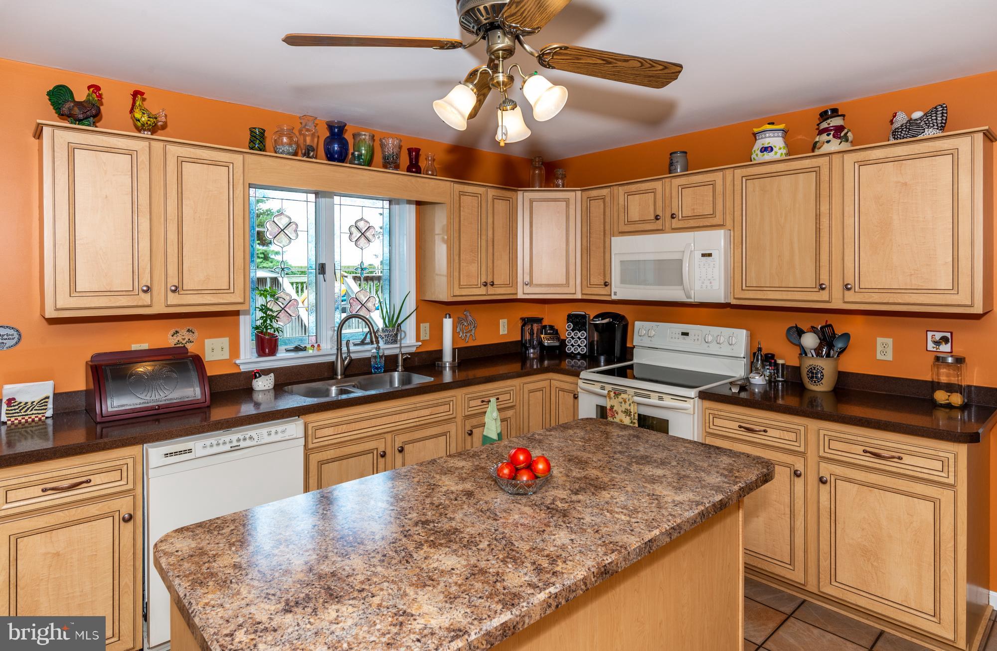 2982 Spooky Nook Road Manheim, PA 17545 - Photo 10 of 27 Kitchen