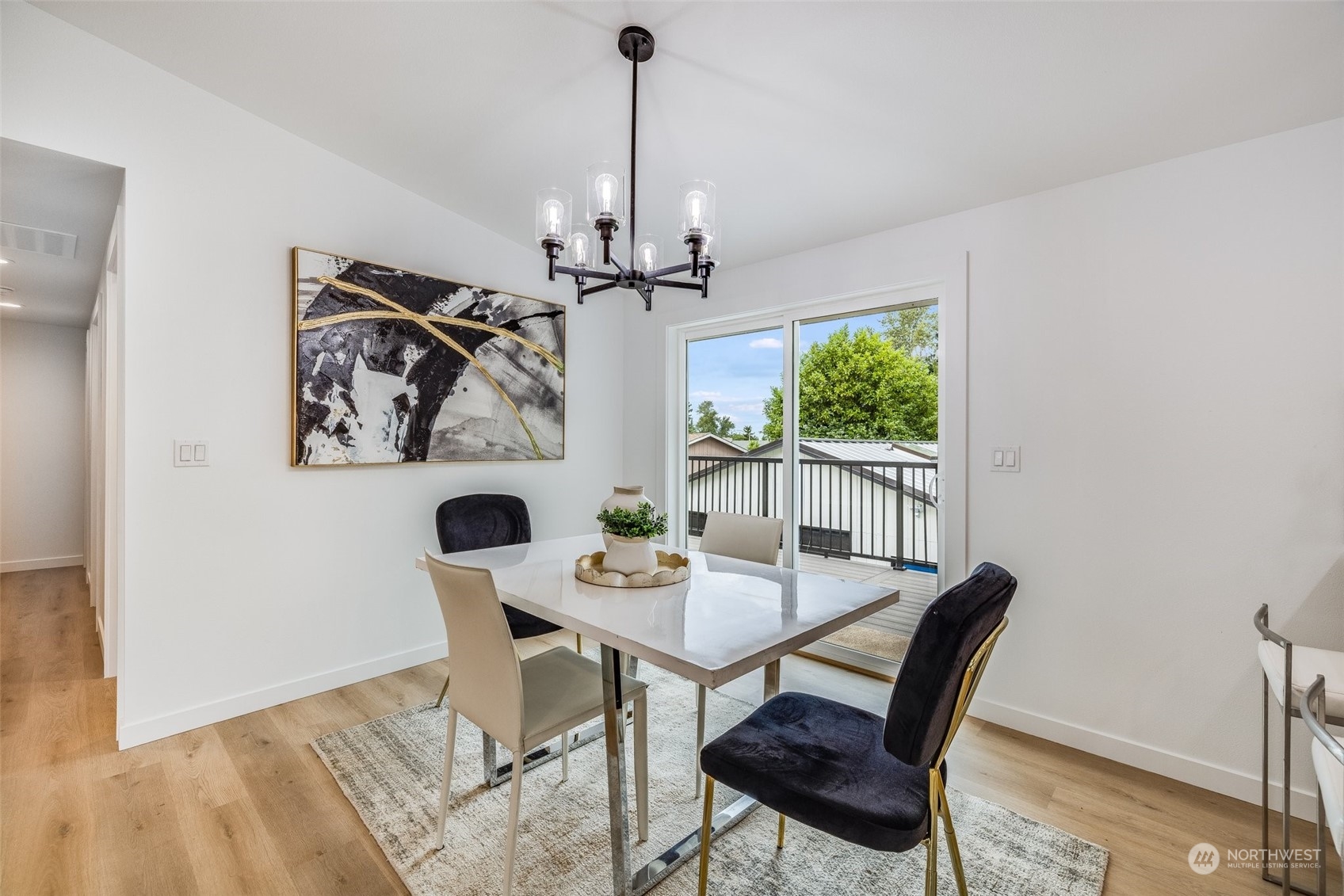 11862 Southeast 157th Place Renton, WA 98058 - Photo 11 of 38 Gallery Image 11