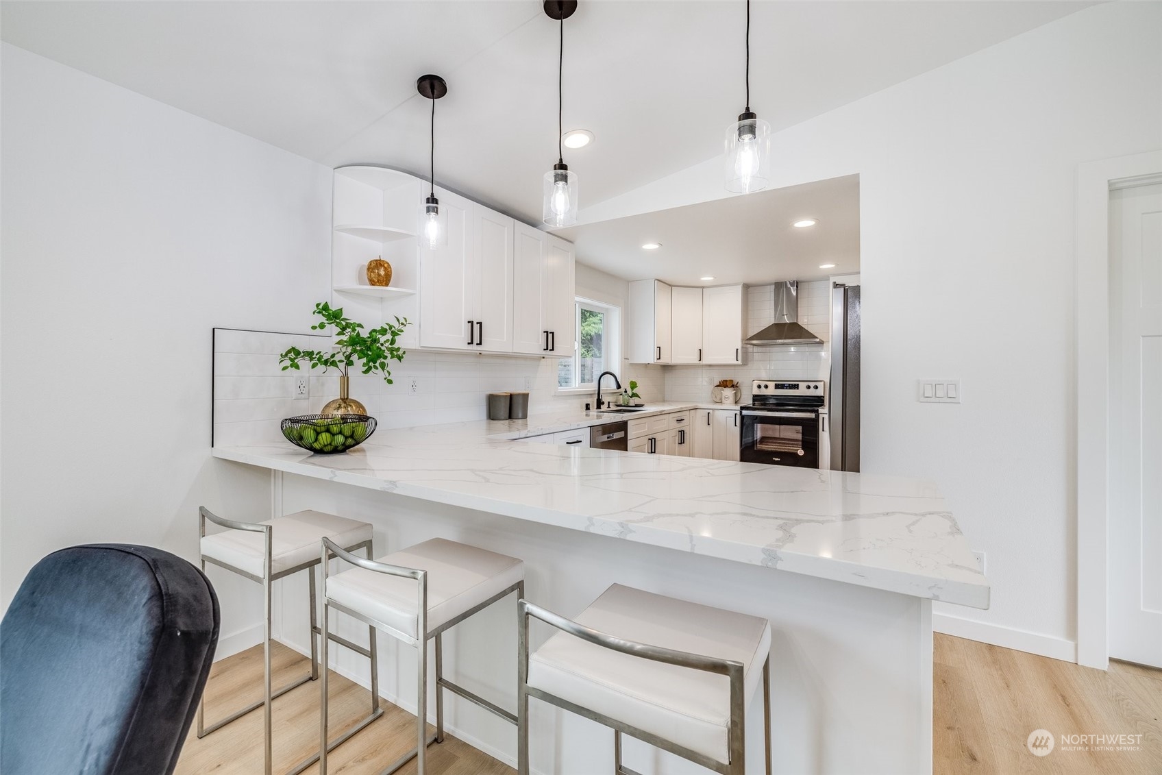 11862 Southeast 157th Place Renton, WA 98058 - Photo 10 of 38 Gallery Image 10