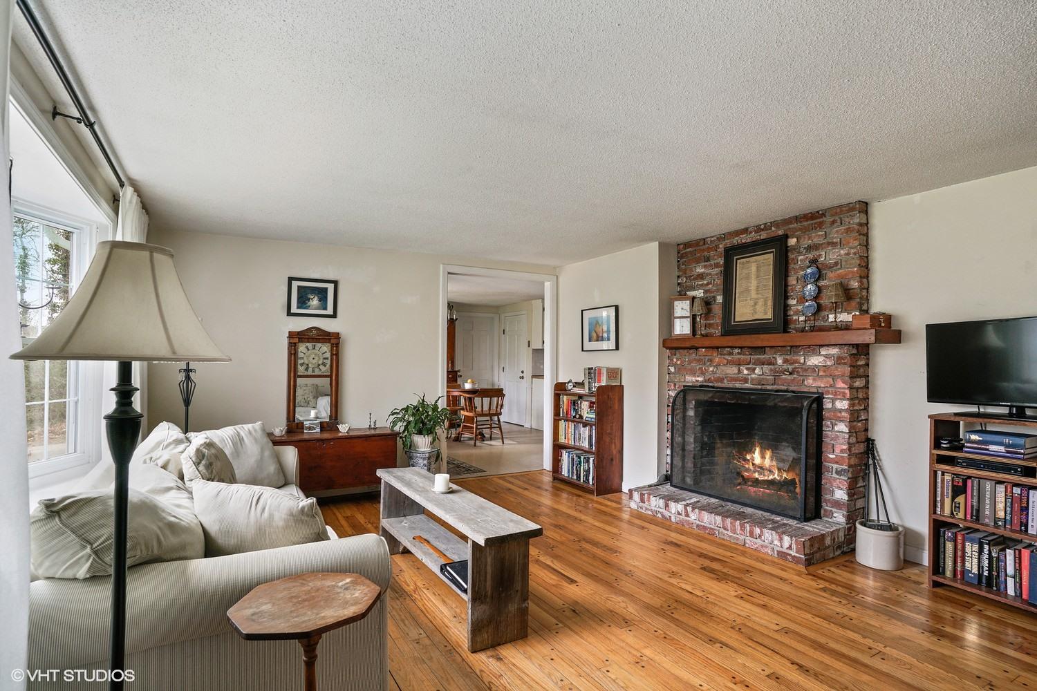 24 Maraspin Road Barnstable, MA 02630 - Photo 3 of 15 03_24MaraspinRoad_1_LivingRoom_MLSuse_15