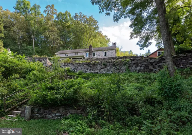 $1,250,000 | 3596 River Road, Lumberville, PA 18933