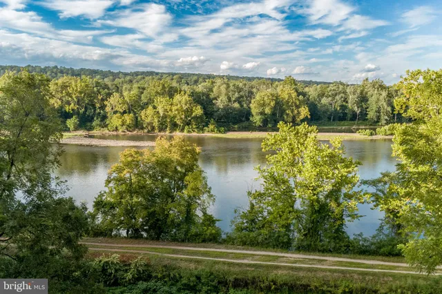 $1,250,000 | 3596 River Road, Lumberville, PA 18933