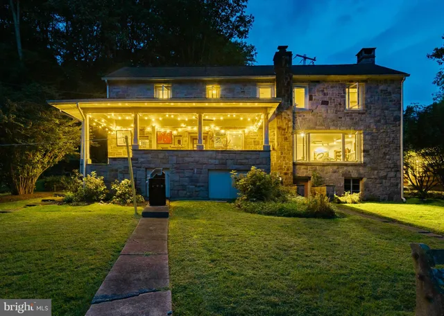 $1,250,000 | 3596 River Road, Lumberville, PA 18933