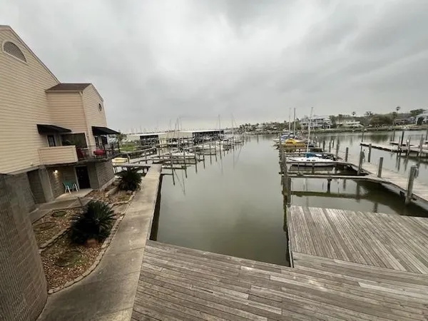 $1,275 | 1140 Marina Bay Drive, Unit 108A, Kemah, TX 77565