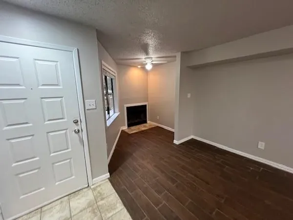 $1,275 | 1140 Marina Bay Drive, Unit 108A, Kemah, TX 77565