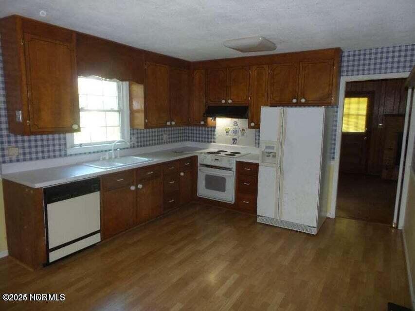 575 Robin Road Morehead City, NC 28557 - Photo 6 of 17 20240909170051024144000000-o