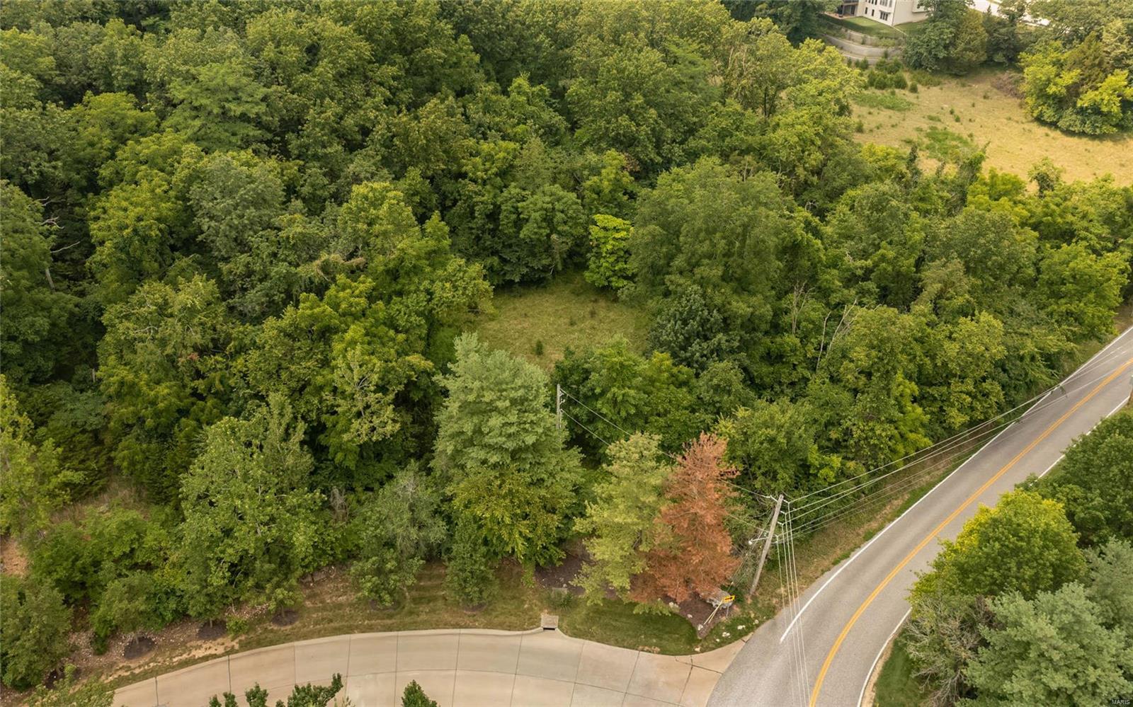 815 Strecker Road Ballwin, MO 63011 - Photo 3 of 40