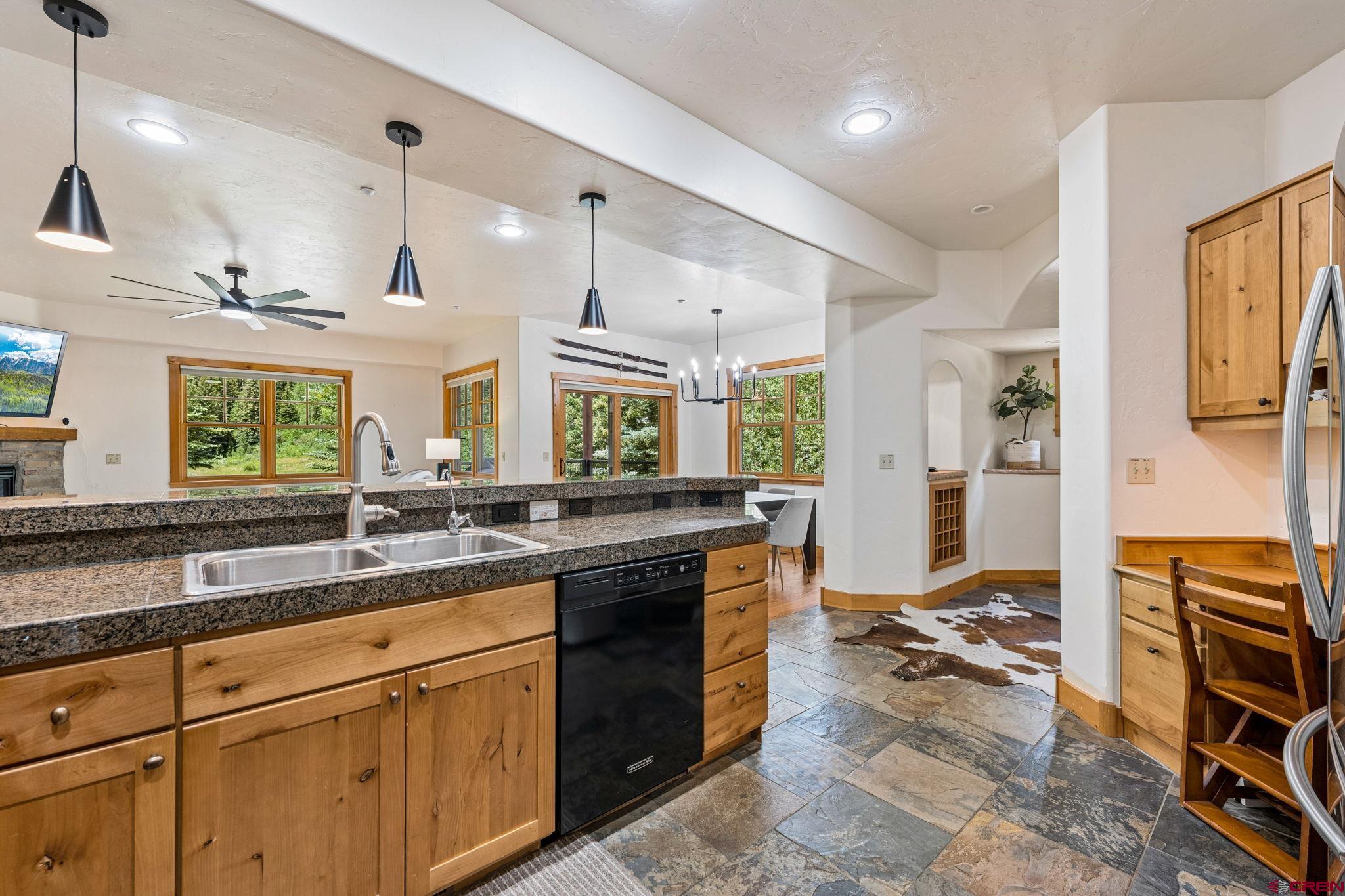 102 Limestone Court Durango, CO 81301 - Photo 14 of 38
