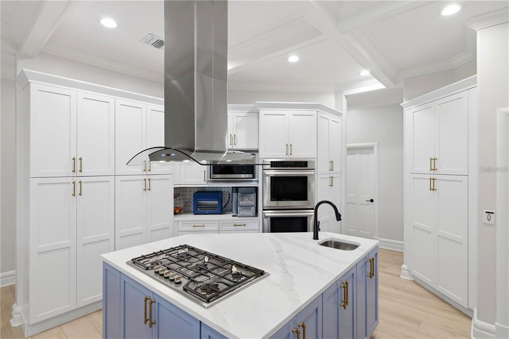 4034 Roberts Point Road Sarasota, FL 34242 - Photo 45 of 98 Gallery Image 45