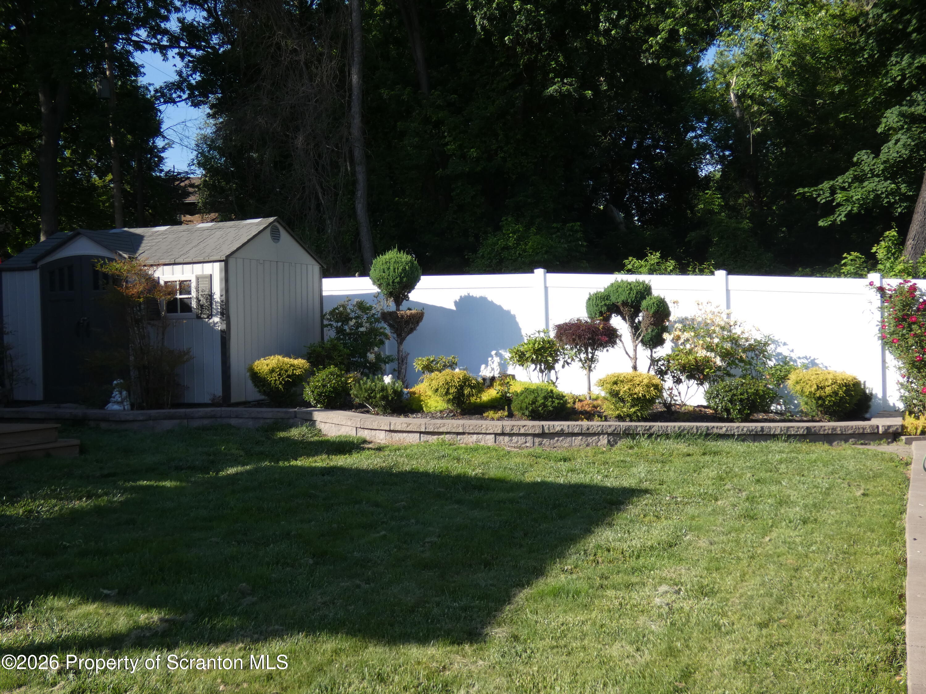 607 3rd Avenue, Unit LOWER LEVEL) Scranton, PA 18505 - Photo 41 of 45 P1040272