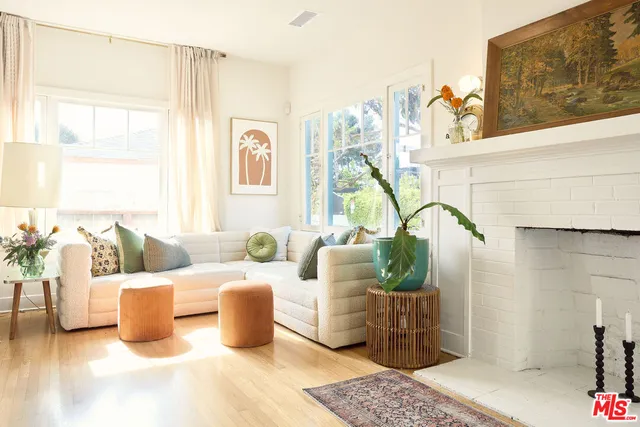 $2,649,000 | 818 Palms Boulevard, Venice, CA 90291