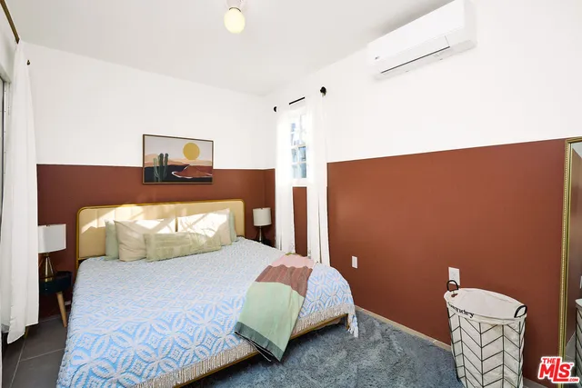 $2,649,000 | 818 Palms Boulevard, Venice, CA 90291