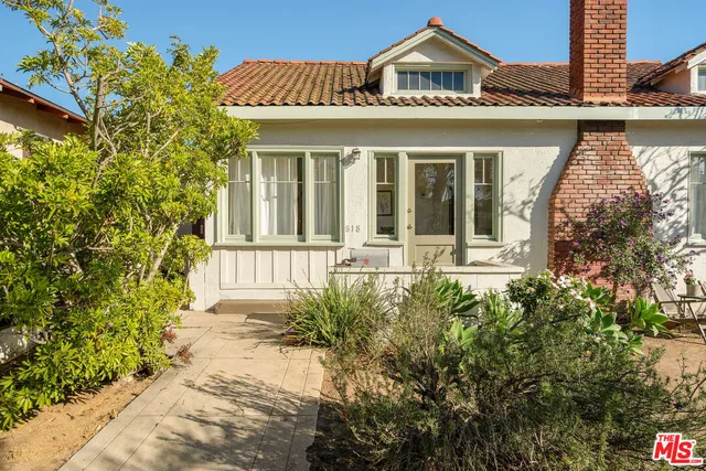 $2,649,000 | 818 Palms Boulevard, Venice, CA 90291