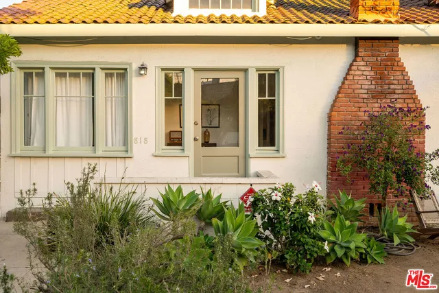 $2,649,000 | 818 Palms Boulevard, Venice, CA 90291