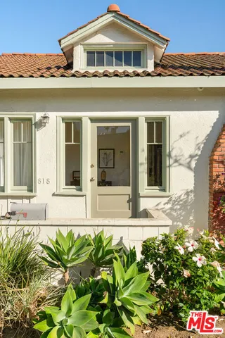 $2,649,000 | 818 Palms Boulevard, Venice, CA 90291