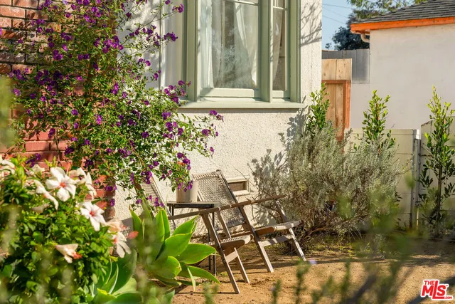 $2,649,000 | 818 Palms Boulevard, Venice, CA 90291