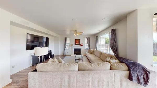 $724,900 | 1051 North Coventry Avenue, Clovis, CA 93611
