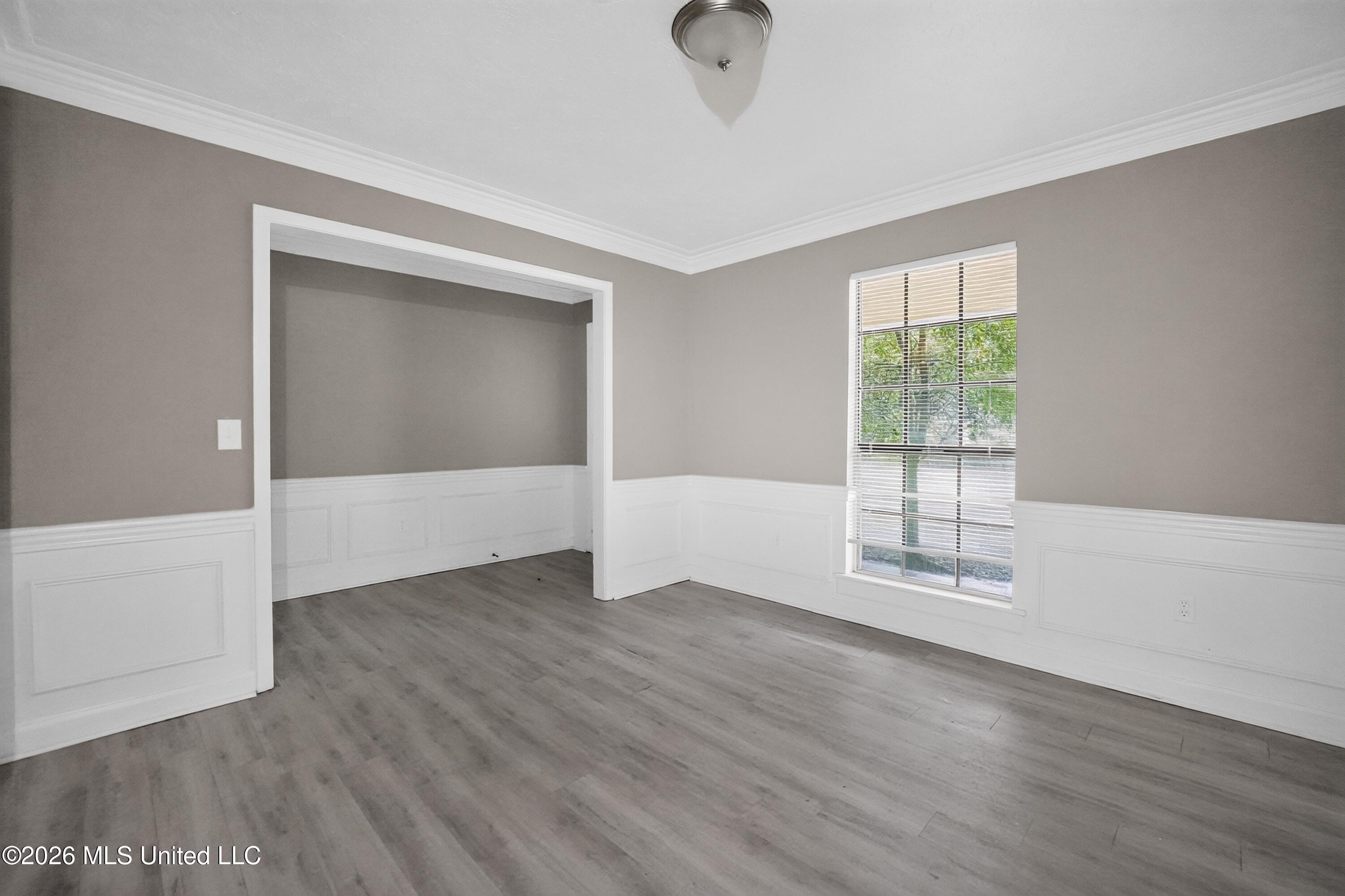 2050 Gateway Drive Ridgeland, MS 39157 - Photo 15 of 24 14_2050_Gateway_Dr-Dining_room-8569