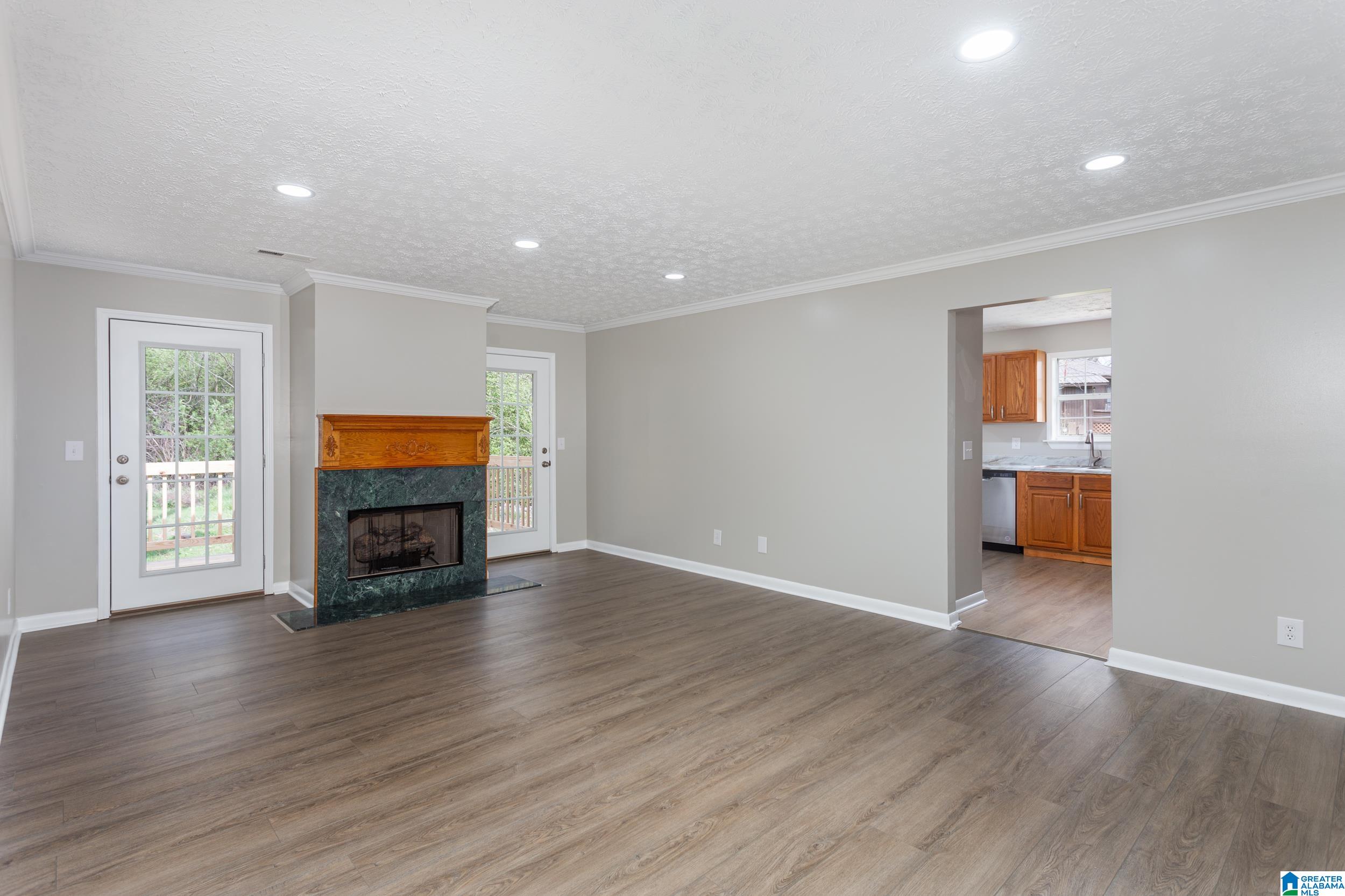 1042 Turner Road Anniston, AL 36201 - Photo 4 of 33