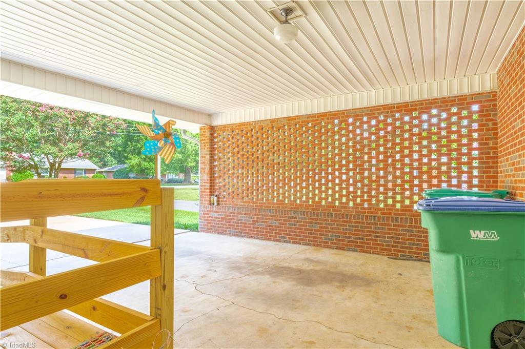 7345 Foster Street Rural Hall, NC 27045 - Photo 3 of 24