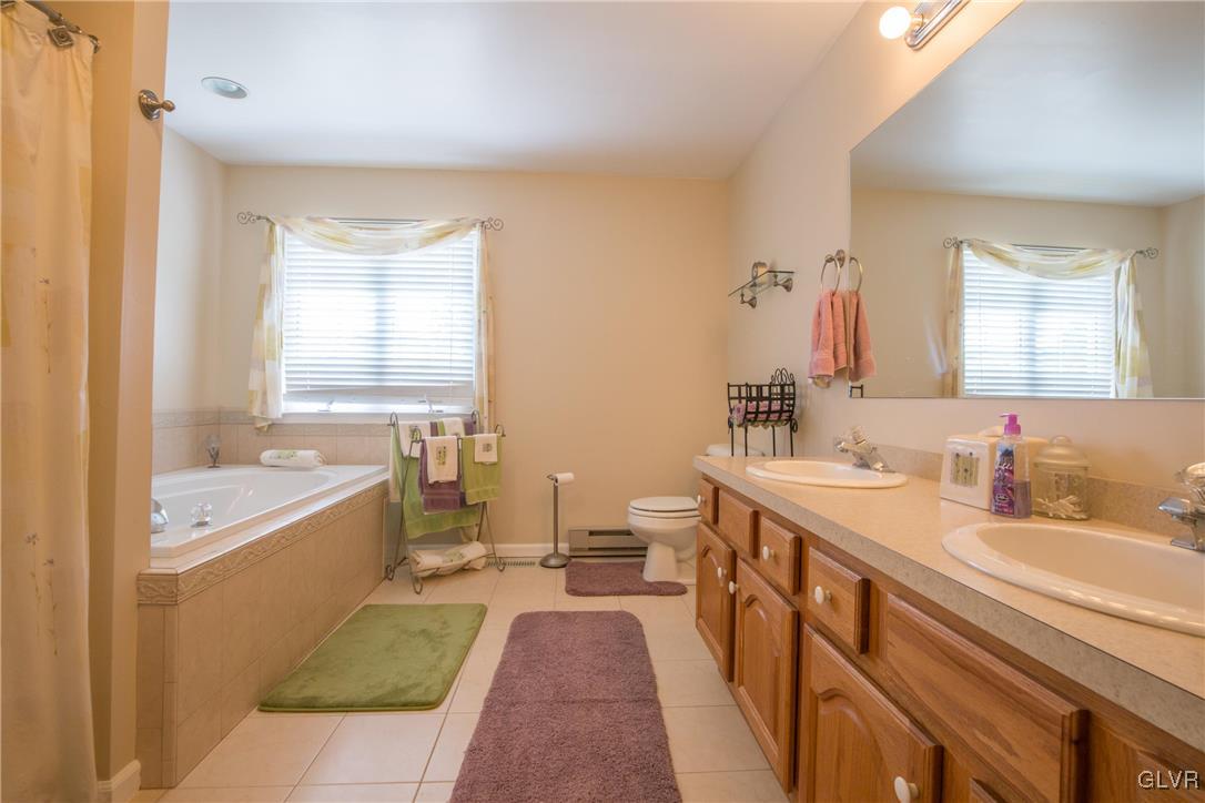 1052 Ricky Ridge Court Orefield, PA 18069 - Photo 11 of 49 Gallery Image 11