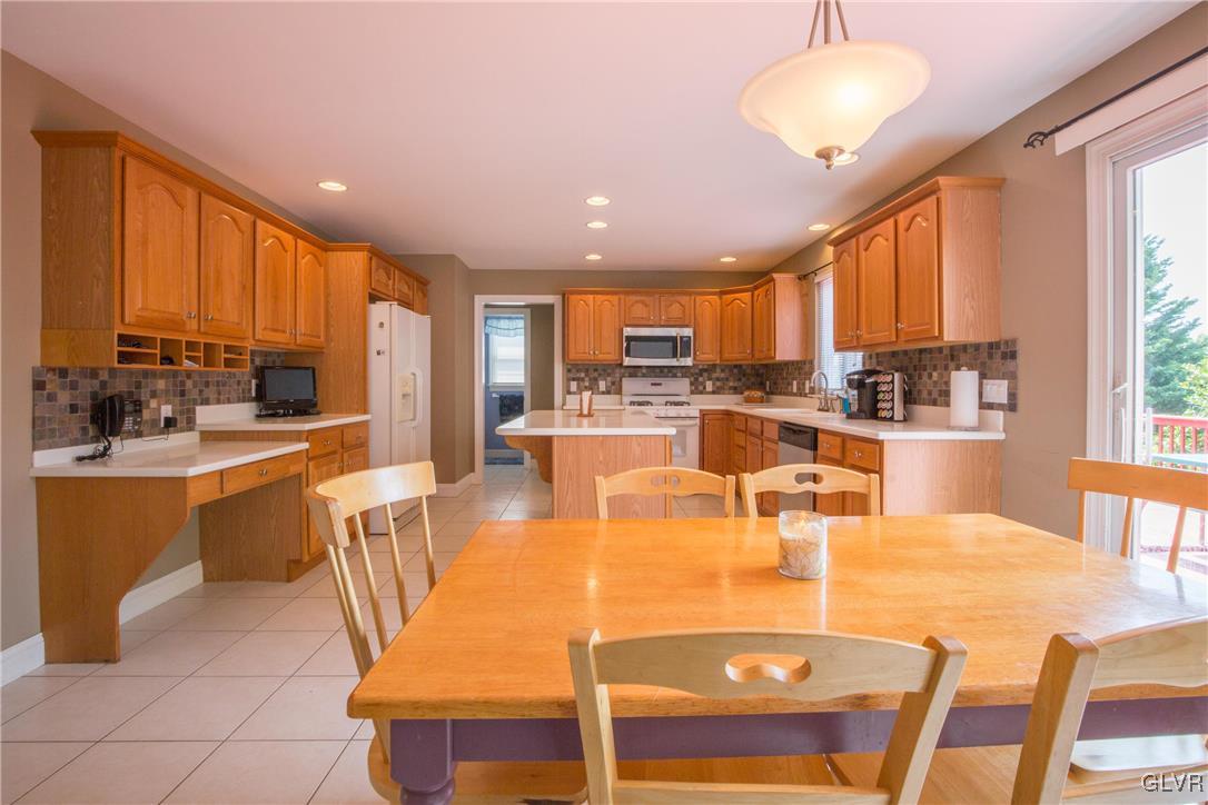 1052 Ricky Ridge Court Orefield, PA 18069 - Photo 20 of 49 Gallery Image 20