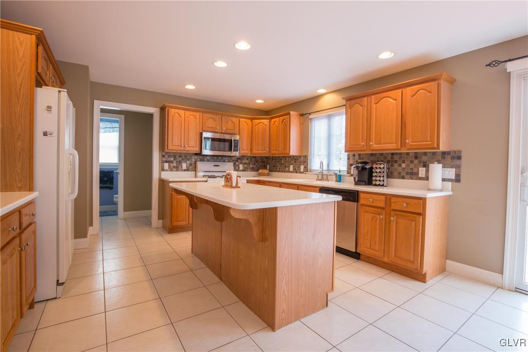 1052 Ricky Ridge Court Orefield, PA 18069 - Photo 22 of 49 Gallery Image 22