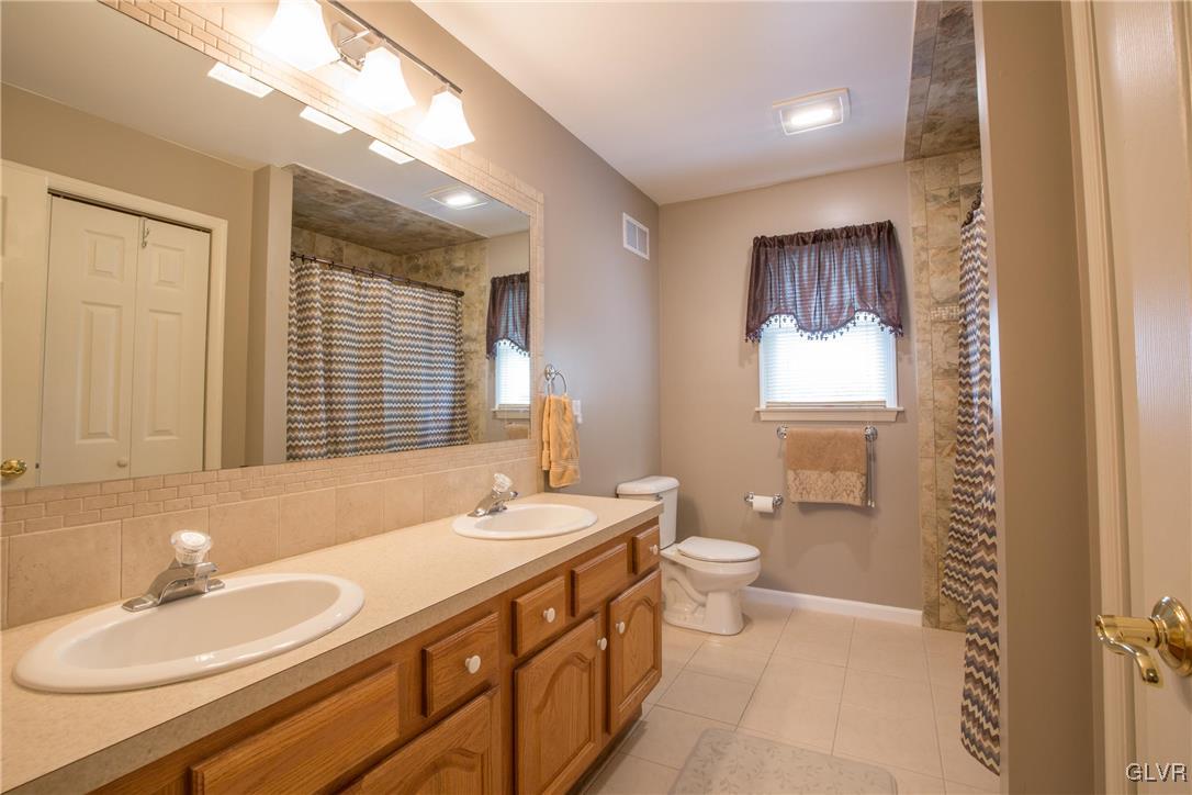1052 Ricky Ridge Court Orefield, PA 18069 - Photo 38 of 49 Gallery Image 38